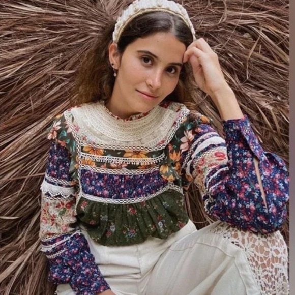 FARM Rio Multicolor Floral Blouse - Picture 3 of 11